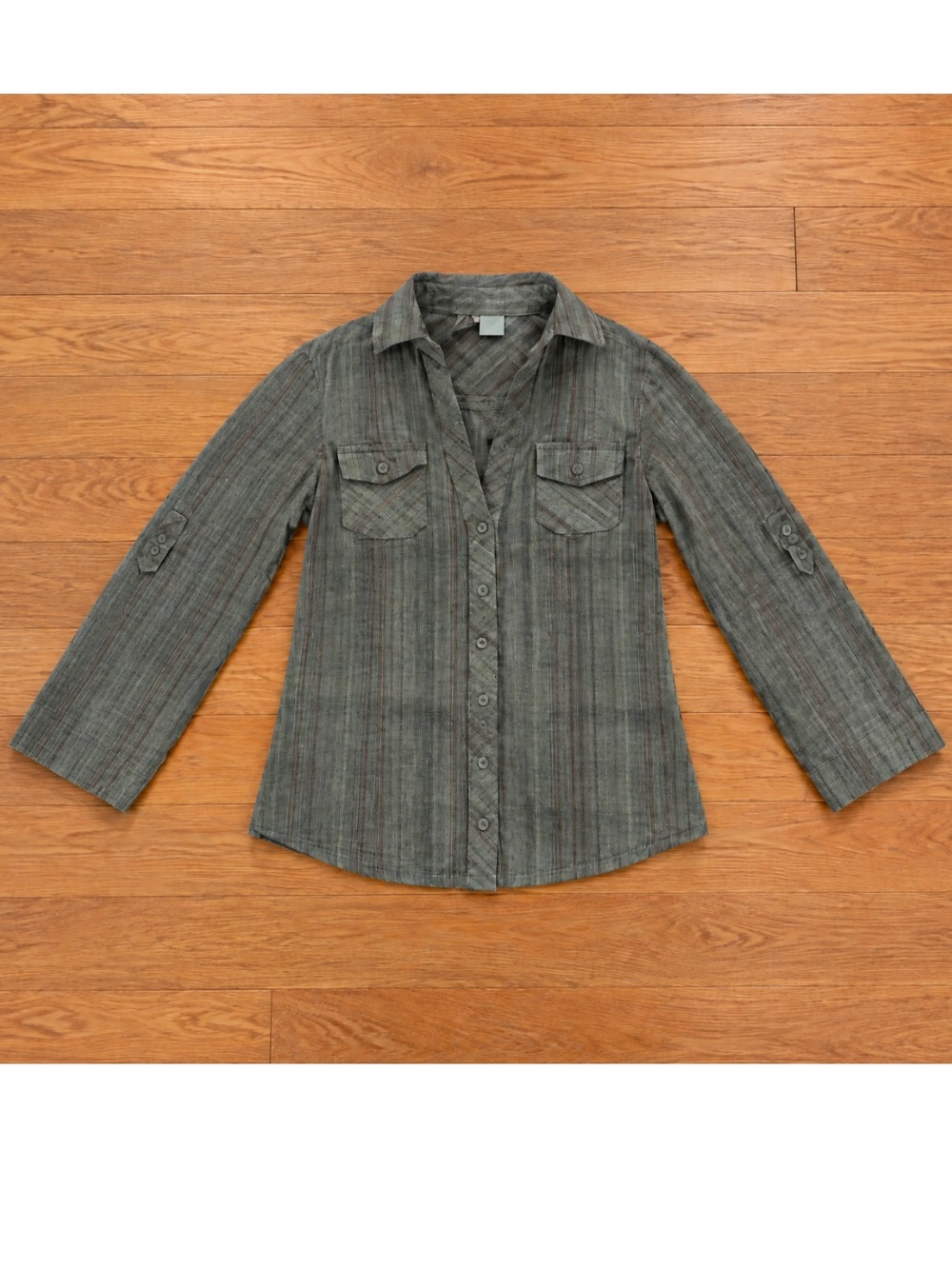 V-Neck Button Down Cargo Shirt Size S